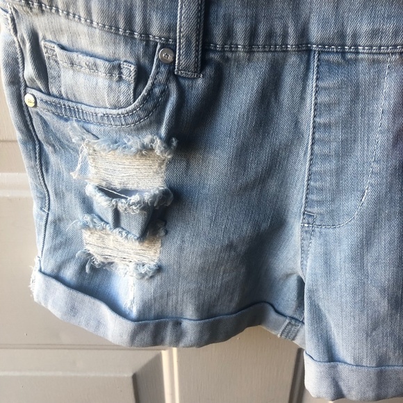 Dollhouse  Denim Short Overalls Juniors. Size 3 NWT. - Picture 9 of 16